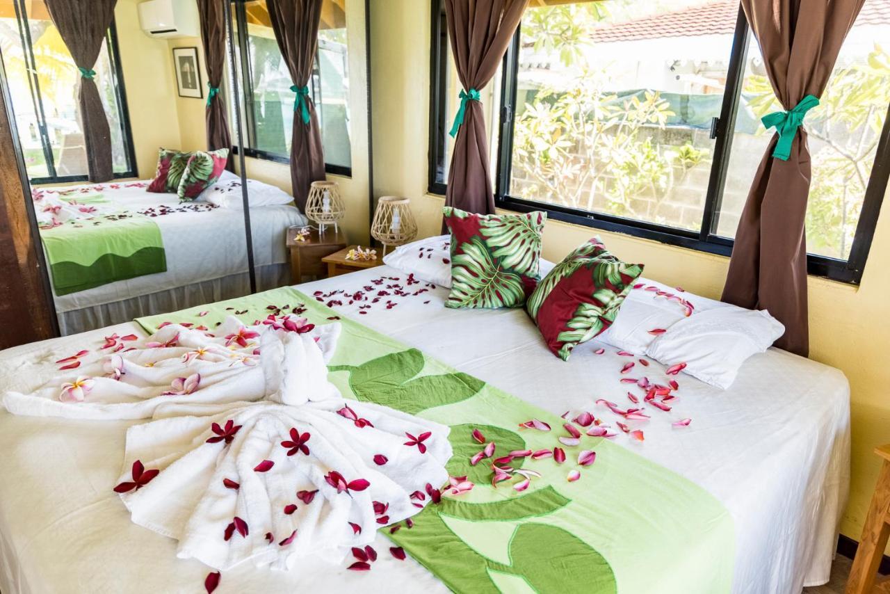 Fare Manava Villa โบราโบรา ภายนอก รูปภาพ
