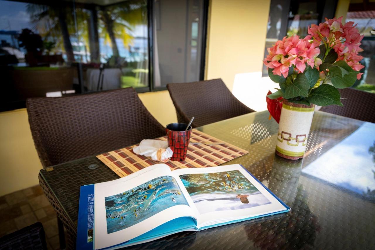 Fare Manava Villa โบราโบรา ภายนอก รูปภาพ